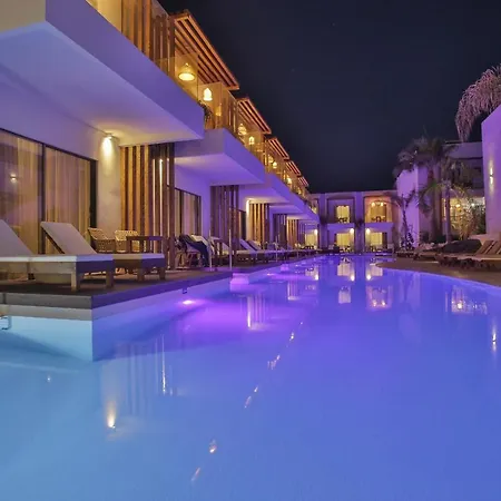 Galazio Apartments&suites By Estia