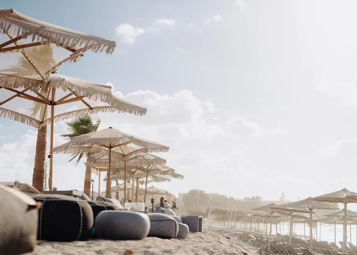 Ξενοδοχείο με διαμερίσματα Galazio 4*