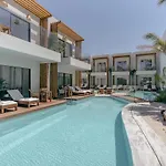 Galazio Apartahotel