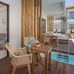 Galazio Apartahotel 4*
