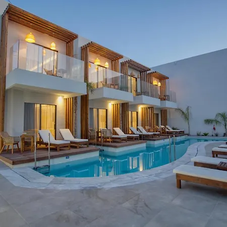 Galazio Aparthotel 4*